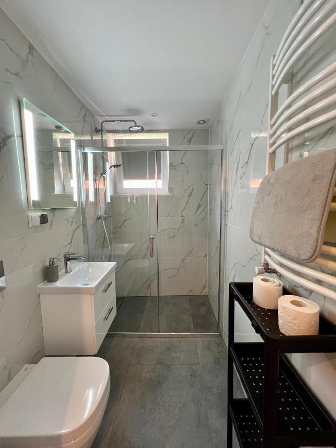 וובה Apartamenty Ostoja מראה חיצוני תמונה