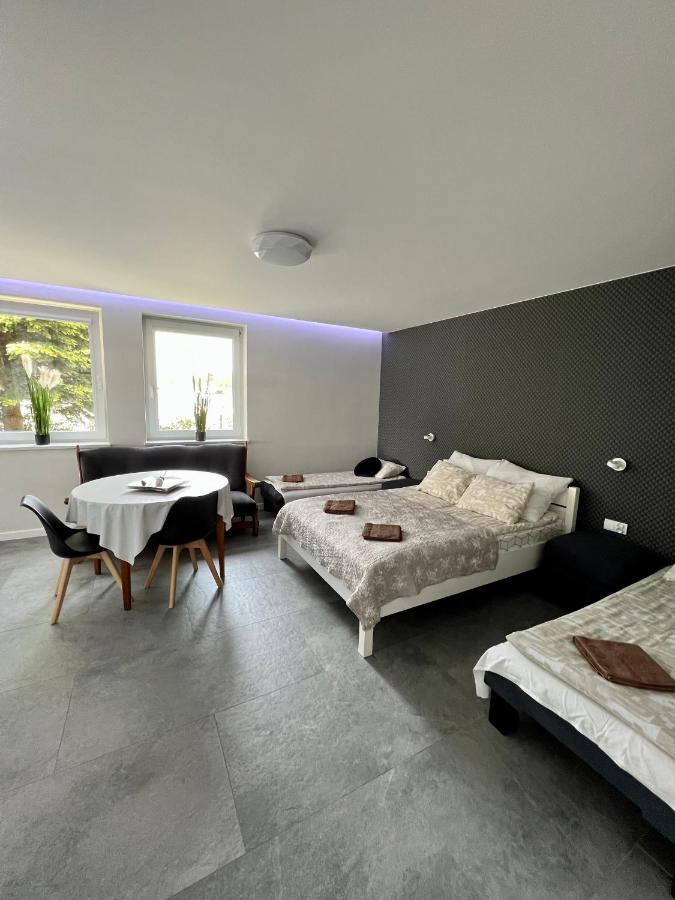 וובה Apartamenty Ostoja מראה חיצוני תמונה